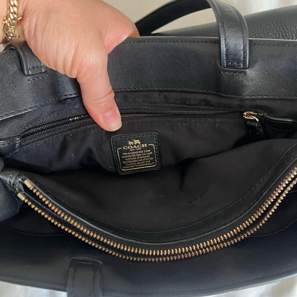 COACH Elegant Black Leather Handbag Vintage - Picture 7 of 11